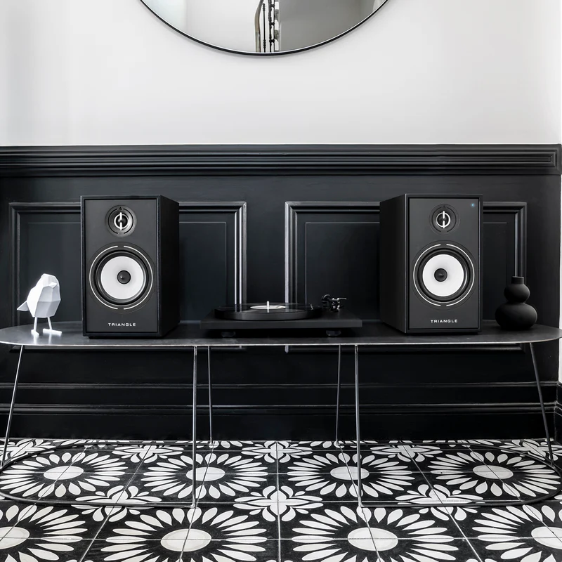 Triangle Lunar 1 turntable